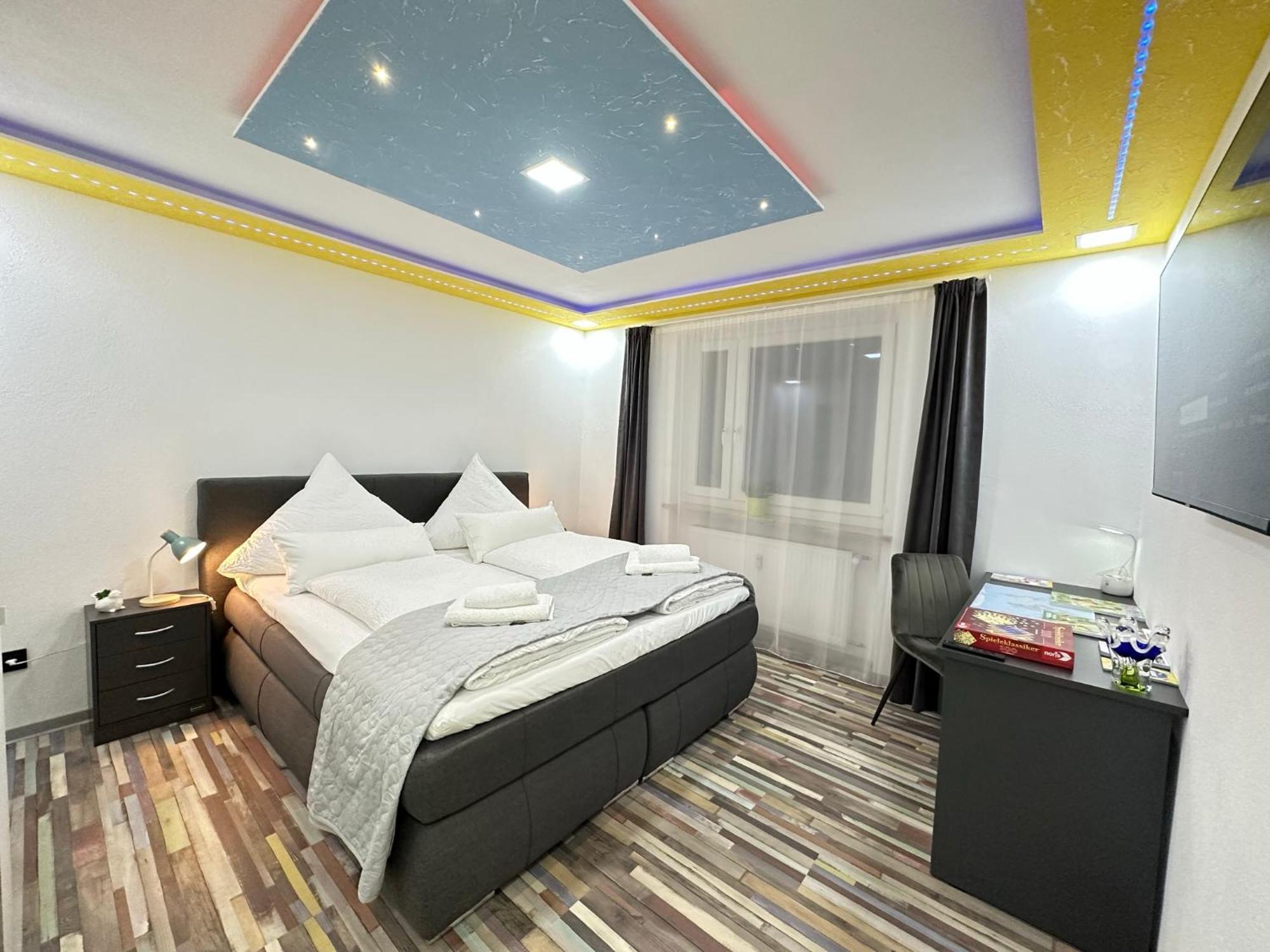 Modern Apartments Neuburg P - Top - 2 Zimmer, Komfort, Balkon, Wi-Fi, Smart Tv, Grosse Dusche, Kueche Neuburg an Der Donau Exteriör bild